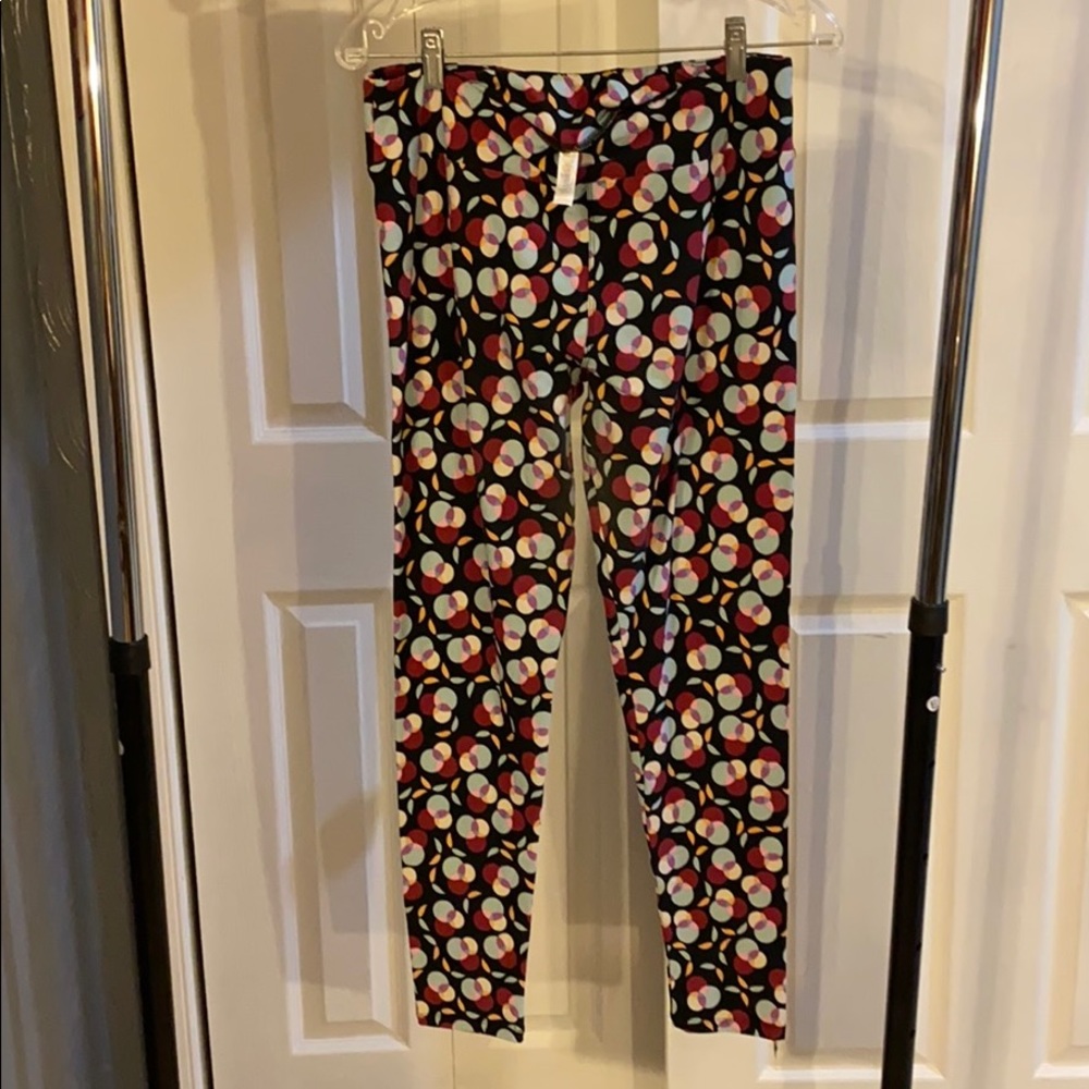 Leggings. Tall and curvy.